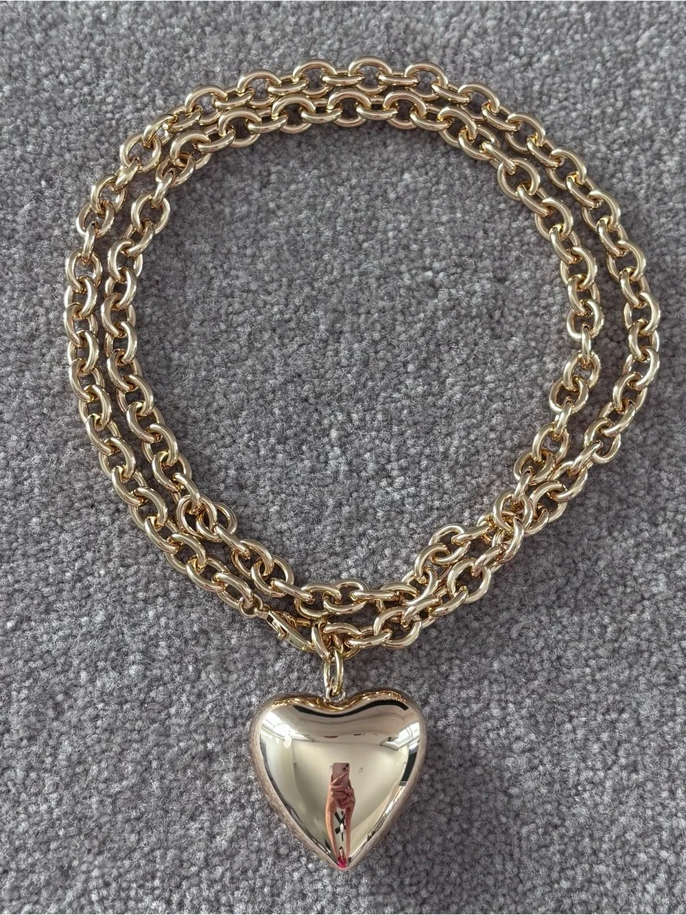 NWOT Roxanne Assoulin The Big Puffy Heart Charm Necklace - Picture 4 of 5